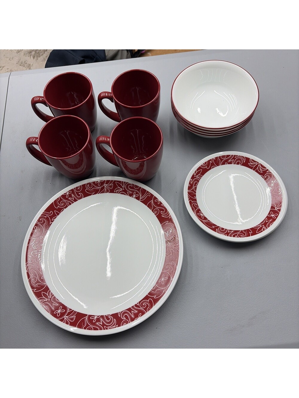 16-Corelle Bandhani  Red Dinnerware 4-Dinner 4- Bread Plates 4 Bowls 4-Mugs EUC